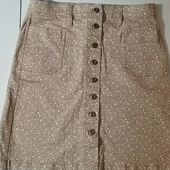 Orvis floral skirt - Picture 2 of 9